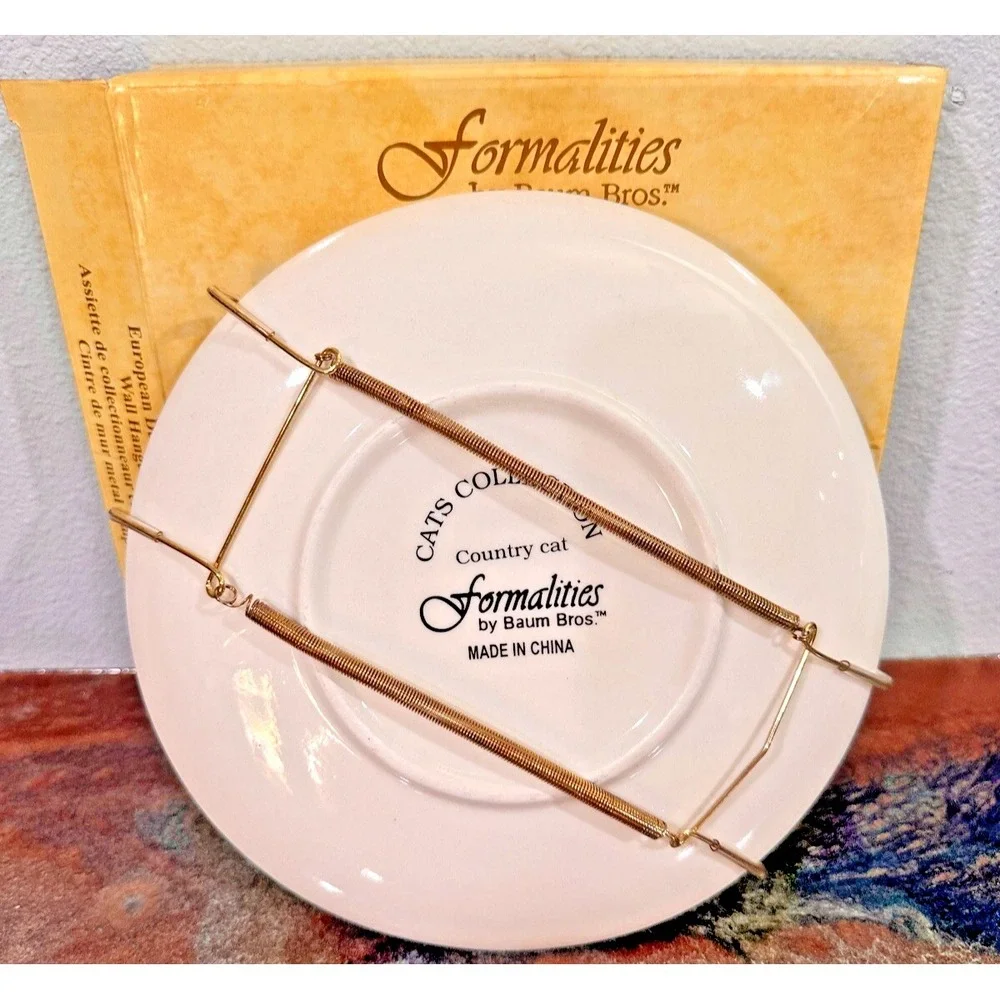 NEW Formalities by Baum Bros. Cat Collector Plate Set – Set of 4 - Wall Hangers